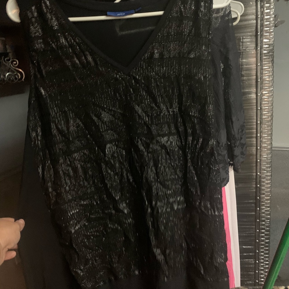 Sleeveless blouse